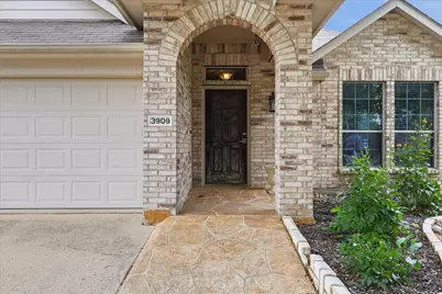 3909 Cliffside Drive, Denton, TX 76208 - Photo 3
