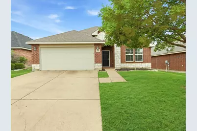 904 Grant Street, Burleson, TX 76028 - Photo 1