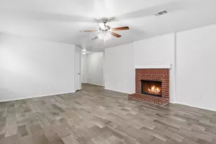 904 Grant St, Burleson, TX 76028 - Photo 9