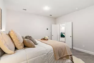 1815 Gresham Dr, Farmers Branch, TX 75234 - Photo 19