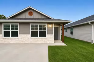 804 N Broughton St, Sherman, TX 75090 - Photo 1