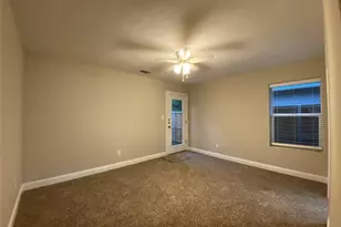 804 N Broughton St, Sherman, TX 75090 - Photo 13