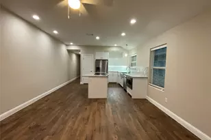 804 N Broughton St, Sherman, TX 75090 - Photo 3