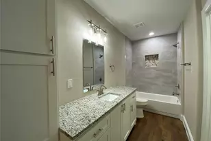 804 N Broughton St, Sherman, TX 75090 - Photo 17