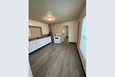 3812 Hancock Street, Dallas, TX 75210 - Photo 11