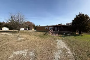 3351 Co Rd 147, Gainesville, TX 76240 - Photo 1