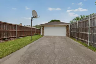 1604 Meadowgate Dr, Richardson, TX 75081 - Photo 25