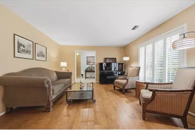 4017 Hildring Drive E, Fort Worth, TX 76109 - Photo 5