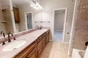 3722 Cove Timber Ave, Granbury, TX 76049 - Photo 33
