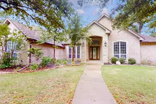 3722 Cove Timber Ave, Granbury, TX 76049 - Photo 3