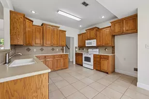 3325 Silver Oaks Dr, Abilene, TX 79606 - Photo 15
