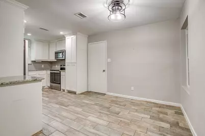 700 NW Barbara Lane, Burleson, TX 76028 - Photo 9