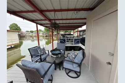 419 Brazos Harbor Drive, Granbury, TX 76048 - Photo 19