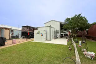 419 Brazos Harbor Dr, Granbury, TX 76048 - Photo 3