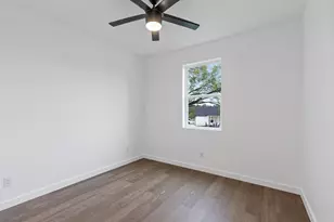 171 Tryall Ct, Runaway Bay, TX 76426 - Photo 13