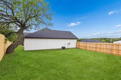 171 Tryall Court, Runaway Bay, TX 76426 - Photo 25