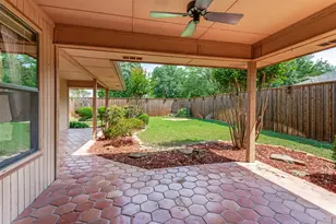 2401 Radcliffe Dr, Rowlett, TX 75088 - Photo 3