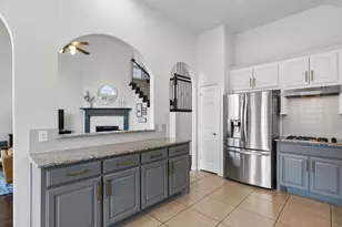 14217 Signal Hill Dr, Little Elm, TX 75068 - Photo 5