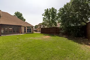 8105 Thornwood Dr, North Richland Hills, TX 76182 - Photo 37