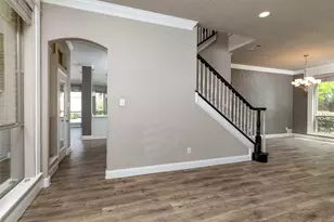 8105 Thornwood Dr, North Richland Hills, TX 76182 - Photo 9