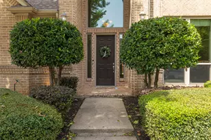8105 Thornwood Dr, North Richland Hills, TX 76182 - Photo 3