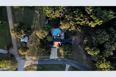 1408 E Lake Drive, Gladewater, TX 75657 - Photo 39