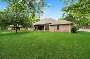 8911 Hickory Hill Dr, Granbury, TX 76049 - Photo 19