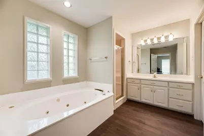 8911 Hickory Hill Drive, Granbury, TX 76049 - Photo 11