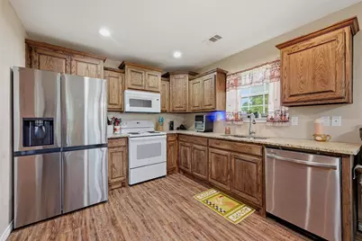 508 Simpson Drive, Sherman, TX 75092 - Photo 9
