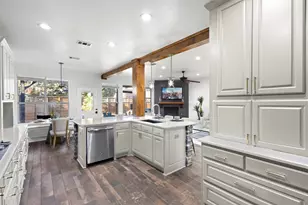 12026 Yoakum Dr, Frisco, TX 75035 - Photo 11