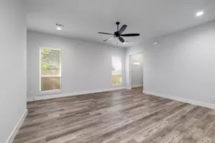 400 Leuty St, Justin, TX 76247 - Photo 7