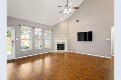2216 Forest Creek Drive, Mansfield, TX 76063 - Photo 5