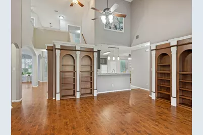 2216 Forest Creek Drive, Mansfield, TX 76063 - Photo 3