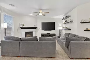 6328 Redeagle Creek Dr, Fort Worth, TX 76179 - Photo 9