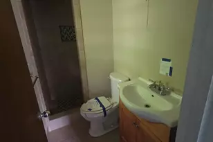 709 Lee St, Bowie, TX 76230 - Photo 25