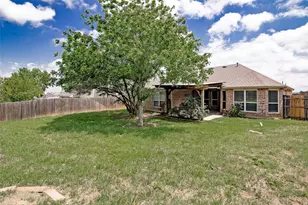 1140 Hidden Meadow Dr, Burleson, TX 76028 - Photo 25