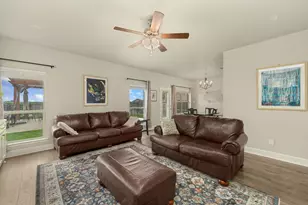 313 Dodge Trl, McKinney, TX 75071 - Photo 5