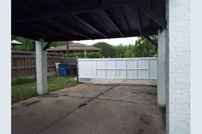 8949 Shorelark Drive, Dallas, TX 75217 - Photo 29