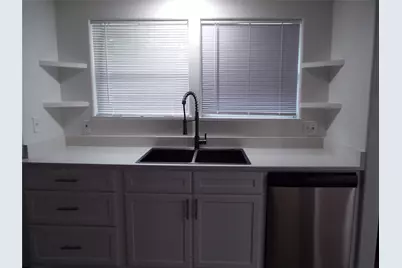 8949 Shorelark Drive, Dallas, TX 75217 - Photo 23
