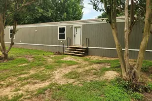 77 Rayburn Dr, Gordonville, TX 76245 - Photo 1