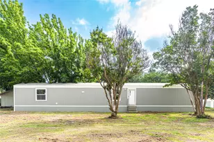 77 Rayburn Dr, Gordonville, TX 76245 - Photo 1