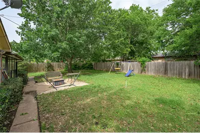 1028 S Idlewild Drive, Sherman, TX 75090 - Photo 23