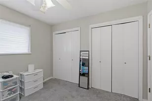 1028 S Idlewild Dr, Sherman, TX 75090 - Photo 17