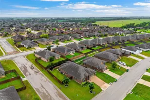427 Paso Fino St, Robinson, TX 76706 - Photo 37