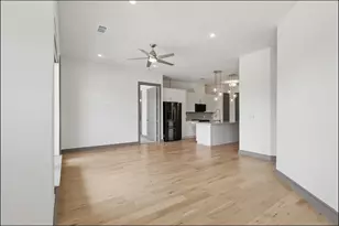 2700 Old Denton Rd, Carrollton, TX 75007 - Photo 11