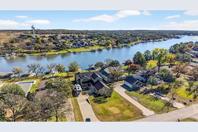 114 Blackfoot Trail, Lake Kiowa, TX 76240 - Photo 3