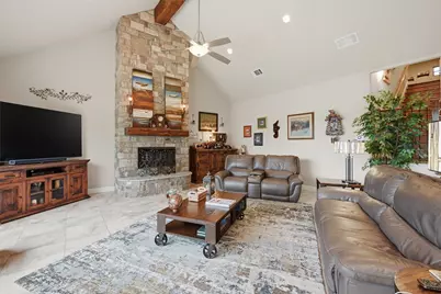 114 Blackfoot Trail, Lake Kiowa, TX 76240 - Photo 9