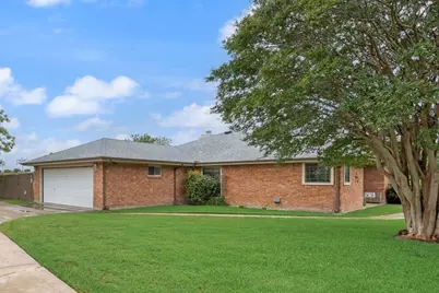 834 Rock Creek Lane, Red Oak, TX 75154 - Photo 3
