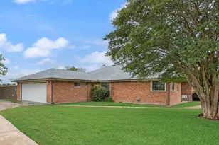 834 Rock Creek Ln, Red Oak, TX 75154 - Photo 3