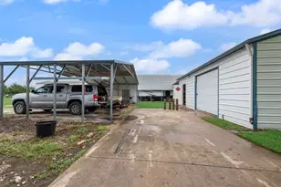 834 Rock Creek Ln, Red Oak, TX 75154 - Photo 39